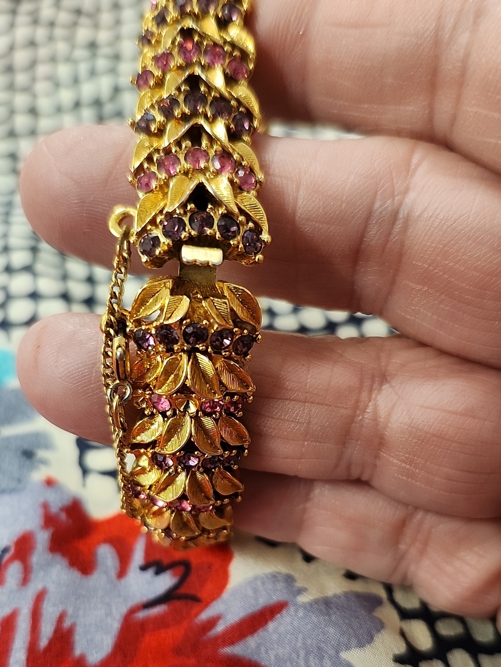 Vintage 1950s Gold Tone Rhinestone Leaf Link Bracelet - Trifari Style
